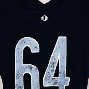 Maillot de football américain surdimensionné à col en V, coupe boxy, épaules tombantes, en mesh, avec impression de logo personnalisé, style streetwear, vente en gros OEM pour femmes - Product Image 5