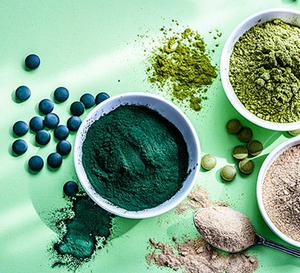 Poudre de spiruline de haute qualité 99% de qualité alimentaire, extrait d'algues en vrac en bouteille/fût pour l'industrie des compléments alimentaires, exportation Inde - Product Image 2