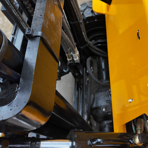 รถยกแบตเตอรี่สำหรับพื้นที่ขรุขระ 2 ตัน ยางลม ขับเคลื่อน 4 ล้อ สำหรับงานฟาร์ม งานก่อสร้าง ขนย้ายวัสดุกลางแจ้ง - Product Image 3