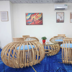 Contreplaqué en placage de pin durable de 9-18 mm, qualité AA, avec noyau en caoutchouc, antidérapant, longue durée de vie, pour meubles de cuisine et de villa, fabriqué au Vietnam - Product Image 1