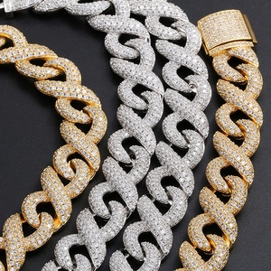 สร้อยคอผู้ชายเงินแท้ 925 ประดับเพชรเลี้ยงในห้องปฏิบัติการ ดีไซน์ Cuban Link หรูหรา โดดเด่น สองสี ทองและเงิน - Product Image 4