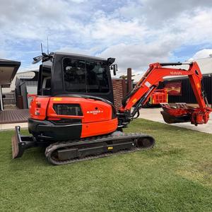 Miniexcavadora Kubota KX033-4 de 3 Toneladas, Compacta y Potente, Usada para Construcción, con 1 Año de Garantía y Accesorio de Cucharón - Product Image 3