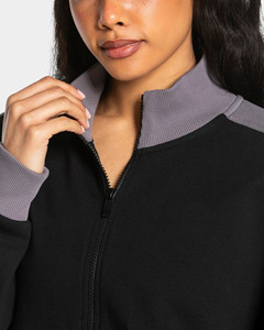 Survêtements pour femmes en deux pièces, veste de football noire à fermeture éclair personnalisée OEM et pantalon de jogging à jambes larges avec rayures, vêtements de sport respirants - Product Image 3