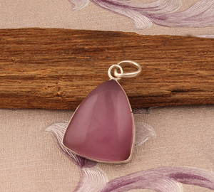 Vente en gros de bijoux en jade lavande faits à la main pour femmes, pendentif bohème tendance en argent 925, qualité supérieure, pierre précieuse authentique - Product Image 4