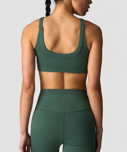 Nuevo Conjunto de Yoga Reversible para Mujer, Leggings de Alta Calidad, Bra Deportivo con Detalle Blanco en la Parte Delantera, Ropa Deportiva para Gimnasio, Cintura Alta Personalizada - Product Image 3