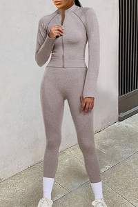 Conjunto Deportivo Sexy de 2 Piezas para Mujer, de Secado Rápido, con Top Corto Halter y Pantalones Cortos con Cintura Elástica, para Yoga, de Alta Calidad - Product Image 4