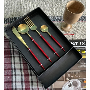 Juego de Cubiertos de Acero Inoxidable de Lujo, Juego de Cubiertos Plateados de 24 Piezas, Juego de Vajilla de Grado Alimenticio con Acabado Espejo para Restaurante y Hotel - Product Image 6
