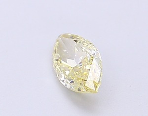 Diamant de laboratoire fantaisie jaune vif taille marquise 0,59 CT CVD VS1 Clarity Excellent Polish certifié IGI pour la fabrication de bijoux - Product Image 2