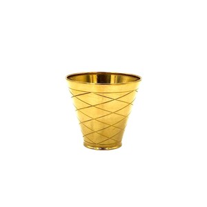 Taza de Latón con Diseño Artesanal de Lujo Premium (8x7.5cm). Elegante y Duradero para Hoteles/Restaurantes. Artesanía tailandesa de alta calidad. - Product Image 1