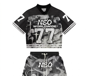 Ensemble de survêtements en maille noir et blanc avec impression par sublimation, streetwear, short et haut à col en V, respirant, polyester, unisexe, adulte, été - Product Image 3