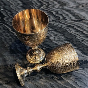 Gobelet en laiton, calice vintage, tasse à boire artisanale, décoration de table ornée, style médiéval, élégant, pièce décorative traditionnelle - Product Image 3