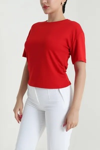 เสื้อยืดผู้หญิงทรงหลวม แขนยาว มีกระเป๋าเสื้อ รุ่น Ever Glow Lined Pockets สไตล์ลำลอง ไซส์ใหญ่ คุณภาพสูง ระบายอากาศได้ดี เป็นมิตรต่อสิ่งแวดล้อม - Product Image 2