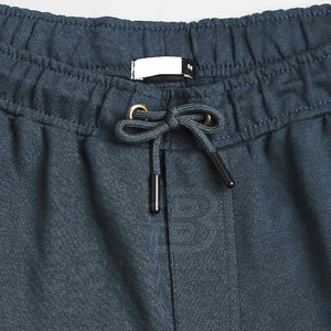 Shorts pour hommes tendance, shorts pour hommes au look moderne, shorts pour hommes en tissu respirant, shorts pour hommes en matière douce, shorts pour hommes pour un usage quotidien - Product Image 6