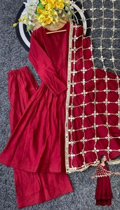 <b>Maroon</b> Floor-Length Traditional Indian Pakistani <b>Dress</b> With Pearl Chain Dupatta Women's Loose Fit Wedding Party Wear - Product Image 3