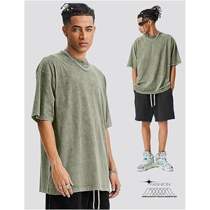 T-shirt et short vintage délavés à l'acide avec logo personnalisé, impression DTG, t-shirt homme surdimensionné en coton lourd, ensemble short et joggers homme 100% coton - Product Image 2