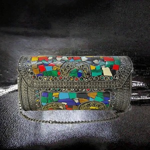 Bolso de Mano Artesanal de Metal con Mosaico, Diseño de Moda Popular, Colorido y Elegante - Product Image 4