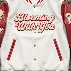 Chaqueta Varsity Personalizada OEM para Hombre, Estilo Invernal, Bordado Chenille, Cuello Redondo, Botones, Chaqueta Varsity de Lana - Product Image 4