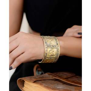 กำไลข้อมือเงินแท้ 925 สำหรับผู้หญิง รุ่น Meera Jaipur Aaradhya ดีไซน์หรูหรา น้ำหนัก 110 กรัม ผลิตโดยผู้ผลิตเครื่องประดับขายส่ง คุณภาพส่งออกสำหรับธุรกิจ B2B - Product Image 2