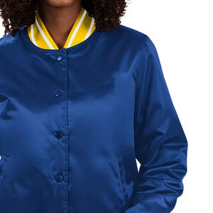 Blousons universitaires d'hiver pour femmes grandes tailles de haute qualité, coupe-vent, col montant, design personnalisé, streetwear pour l'extérieur, traitement brut - Product Image 4