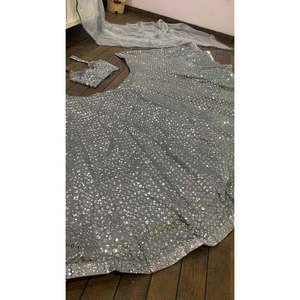 Lehenga choli ชุดออกงานปาร์ตี้ออกแบบตามลำดับ - Product Image 4