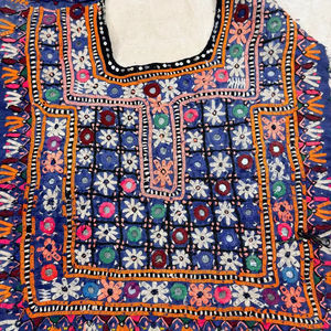 Parches Étnicos Vintage Banjara Multiusos con Bordado a Mano Indio - Product Image 2