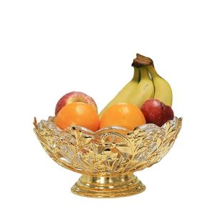 Bol de service décoratif artisanal en acier inoxydable doré, écologique et compatible lave-vaisselle, idéal pour fruits, collations et centre de table à la maison - Product Image 1