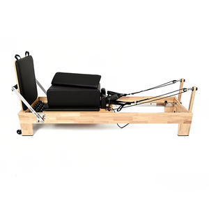 Reformer Pilates en chêne personnalisé, machine de fitness en bois de caoutchouc durable pour le <span class=keywords><strong>yoga</strong></span>, Reformer Pilates en bois pour usage commercial - Product Image 1