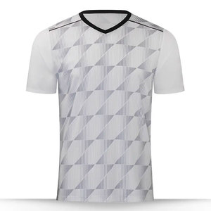 Maillot de football personnalisé en tissu doux et respirant, conception athlétique, manches courtes, sublimation - Product Image 2
