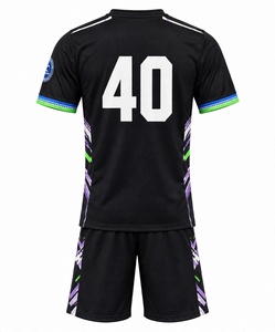 Ensemble de maillots et shorts de football noirs personnalisés, séchage rapide, respirant, uniforme de football sublimé, vêtements de sport pour hommes, entraînement d'équipe, logo personnalisé - Product Image 3