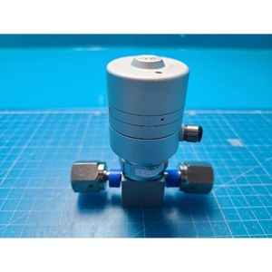 Vanne à diaphragme manuelle FUJIKIN 316L 021362 utilisée comme pièce détachée pour équipement semi-conducteur Legacy - Product Image 5