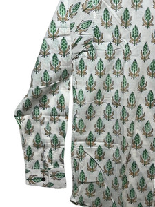 Camisa de Manga Larga Eco Premium 100% Algodón para Hombre, Estampado Floral Hecho a Mano |   Estampado con Tintes Naturales |   Exportador India - Product Image 3