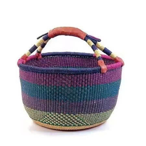 Abanico de Bambú 2026 con Diseño Pintado, Colores Naturales y Surtidos de Vietnam - Regalo Promocional - Product Image 6