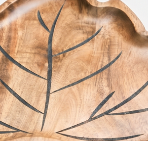 Assiette de service en bois artisanal de qualité supérieure, motif végétal gravé, bois naturel, pour la maison, les mariages, les événements et les restaurants - Product Image 2