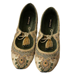 Khussa para Mujer de Primera Calidad, Bajo MOQ, Material Duradero, Seda Cruda, Venta al por Mayor - Product Image 1