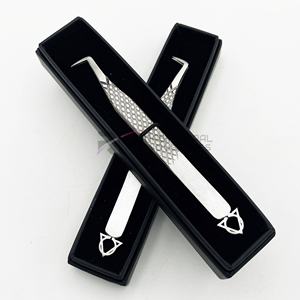 Pince à épiler inclinée RMI en acier inoxydable, anti-magnétique et anti-statique, avec grip diamanté, pour extensions de cils, marque privée, 90 degrés - Product Image 4