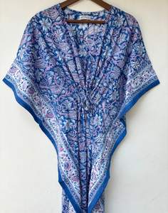 Robe longue maxi en coton fleuri indien, kaftan, vêtements de plage, vêtements de nuit, paréo pour femmes - Product Image 3