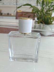 ขวดน้ำหอมขายส่งในสต็อก 30 มล. 50 มล. 100 มล. ขวดน้ำหอมแก้วเปล่าทรงแบนหรูหรา ดีไซน์โดดเด่น พร้อมฝาแม่เห<span class=keywords><strong>ล</strong></span>็ก - Product Image 2