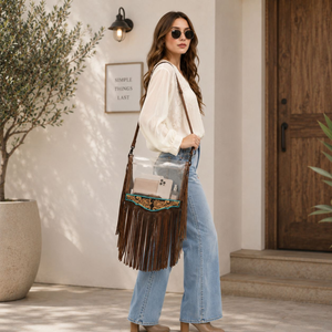 Sac à bandoulière en cuir véritable fait main style western avec une seule sangle réglable et franges transparentes - Product Image 2