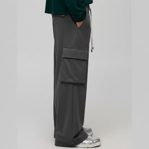 Pantalones jogger de estilo urbano con bolsillos laterales, hechos a medida OEM/ODM, ropa casual de color sólido, pantalones cargo lisos para hombre. - Product Image 2