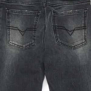 กางเกงเด็กผู้ชายดีไซน์คุณภาพสูง สีดำเฉดเข้ม ทรงสลิม ซิปและกระดุมปิด ผลิตจากผ้ายีนส์ยืด ดีไซน์สวมใส่สบาย รุ่นปี 2026 - Product Image 6