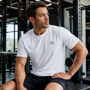 T-shirt de performance blanc à manches courtes pour homme, séchage rapide, col rond, coupe classique, décontracté, avec logo imprimé sur le devant - Product Image 6