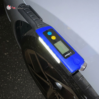 LEMATEC LE-A001 Jauge de pression des pneus numérique 2-en-1 avec lampe torche LED rechargeable (3VDC) Plage de mesure 3-150 psi Précision 1% pour voiture
