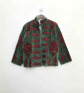 Chaqueta Bomber Bordada con Diseño Floral Suzani, 100% Terciopelo, Relleno de Algodón, Hecha a Mano, Estilo Bohemio Vintage, Reversible, para Verano - Product Image 1
