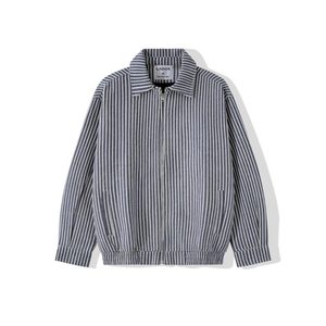 เสื้อแจ็คเก็ตบอมเบอร์ทรงวีคอ รุ่น TST 2131.1 สำหรับทุกเพศ สไตล์วินเทจ ผลิตจากผ้าไม่ถักทอ ระบายอากาศได้ดี เป็นมิตรกับสิ่งแวดล้อม ลายเรขาคณิต ดีไซน์เรียบง่าย เหมาะสำหรับใส่ในฤดูใบไม้ร่วง - Product Image 2