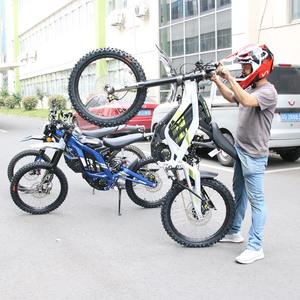 Motocicletas Todoterreno 2025 Color Verde Salvia y Negro Carbón 8000W Sur Ron Light Bee X Surron Ebike - Product Image 3