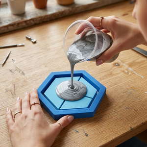 ชุดทำถาดใส่เครื่องประดับปูนซีเมนต์ลายหินอ่อน DIY - ชุดงานฝีมือถาดใส่ของรูปวงรี พร้อมคู่มือการใช้งานอย่างละเอียดสำหรับผู้เริ่มต้นและคนรักงานฝีมือ - Product Image 1