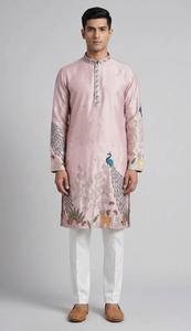 Ensemble Kurta Pajama pour homme, tissage jacquard ethnique de qualité supérieure, tenue de soirée confortable et élégante en soie artificielle, disponible à la vente. - Product Image 6