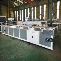 Extrudeuse de plastique PVC électrique à travers le canal carré goulotte de câble conduit extrusion machines de fabrication prix