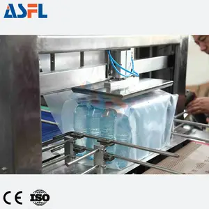 ماكينة ملء خط إنتاج ماكينة تعبئة المشروبات البلاستيكية الأوتوماتيكية لصنع المشروبات المعدنية النقية والمياه المعدنية النقية ، آلة تعبئة المياه