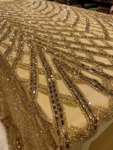 Tissu de dentelle perlée de style africain de haute qualité avec broderie de paillettes sur tulle doux pour robes de mariée et robes de soirée - Product Image 2